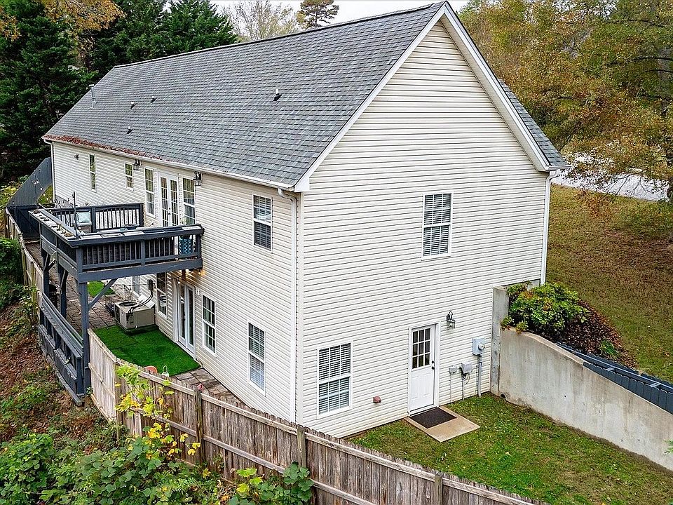 1st image of 311 Winding Brook Ct #2