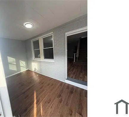 209 Linton St — Photo 2