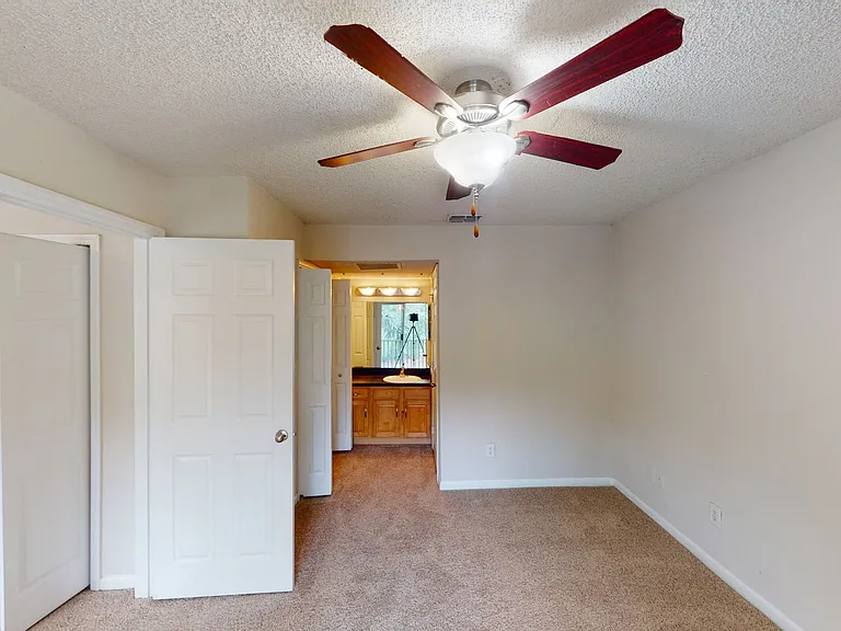 Altamira Place Apartment Homes — Photo 51