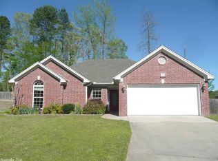 334 Madison Village Dr, Benton, AR 72015