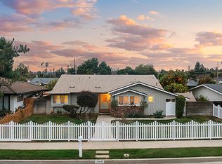 23640 Oxnard St, Woodland Hills, CA 91367