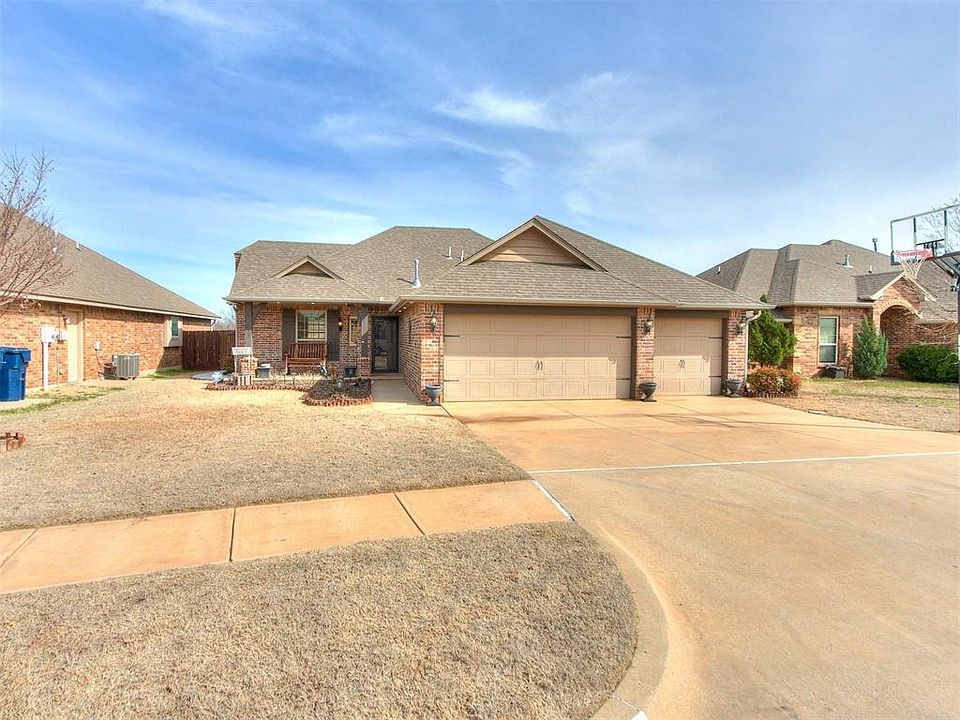 1st image of 3012 Brookstone Lakes Dr