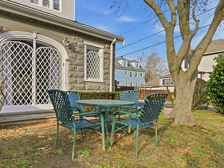 98 Kay St #4 — Photo 22