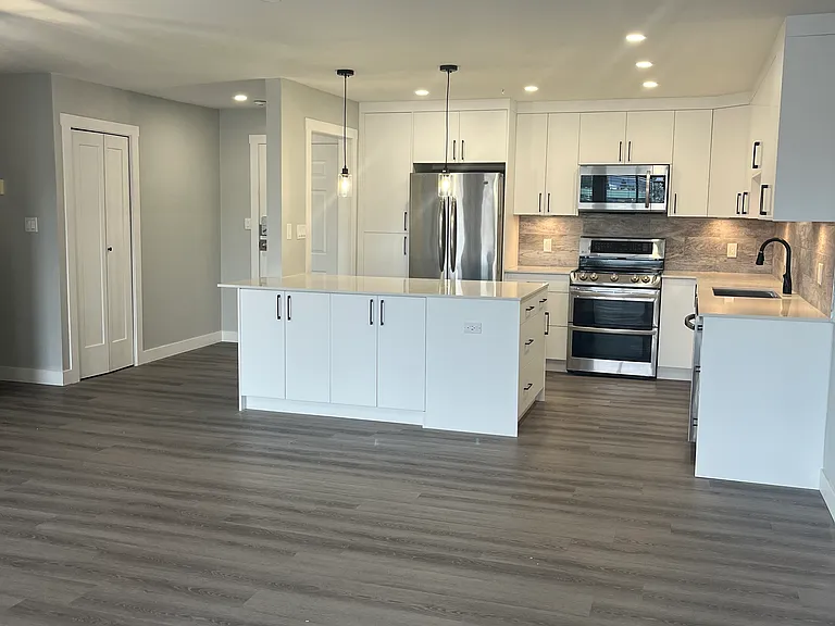 2585 Ware St #304 — Photo 6