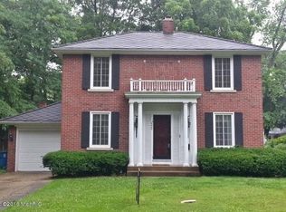 2220 Waverly St, Kalamazoo, MI 49006