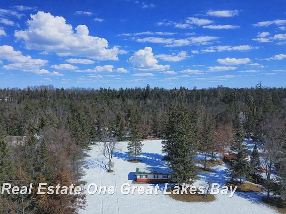 3rd image of 3625 McKinley Rd