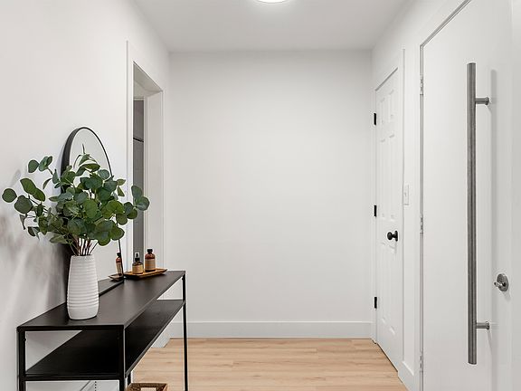 5th image of 116 Carrollwood Ln