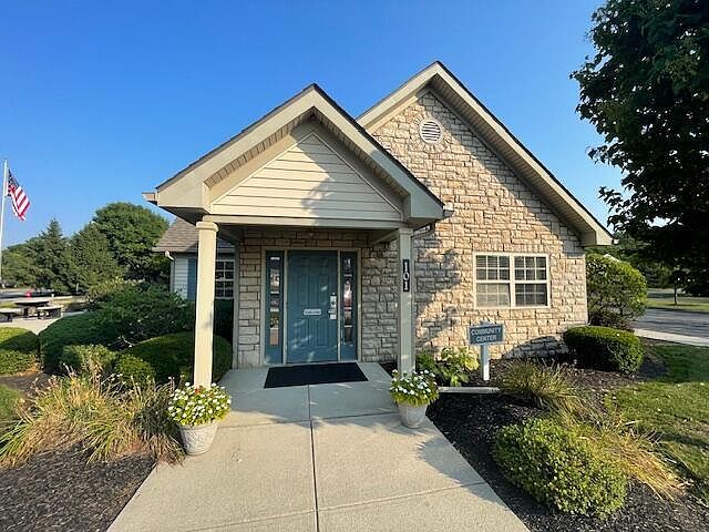 1st image of 144 Pioneer Cir