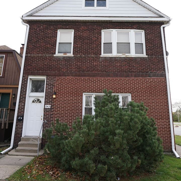 1st image of 247 153rd Pl