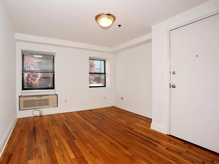 461 4th St #1W — Photo 18