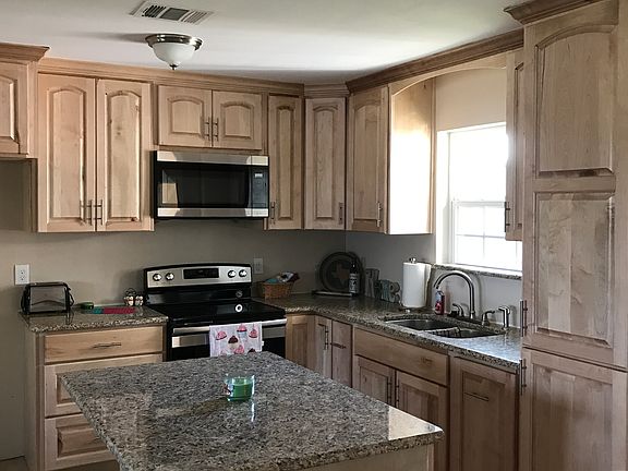 3rd image of 313 Mesa Dr