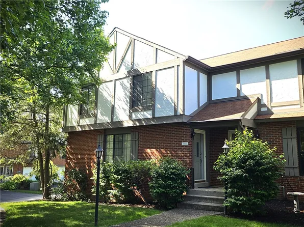 111 Woodcrest Dr, Sewickley, PA 15143