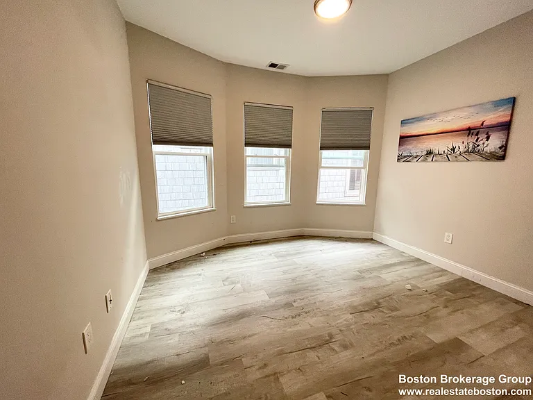 113 Hillside St #3 — Photo 4