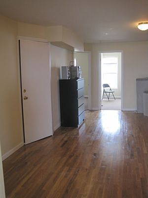 2nd image of 2085A Pacific St APT 2