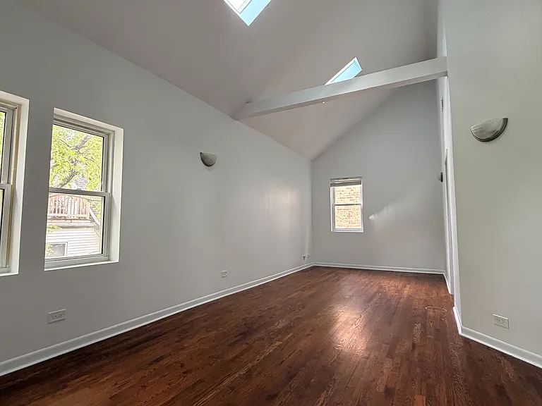 1031 N Paulina St #CH2 — Photo 7