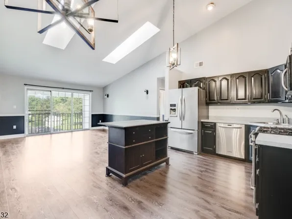 3910 Graham Ct, Bridgewater, NJ 08807