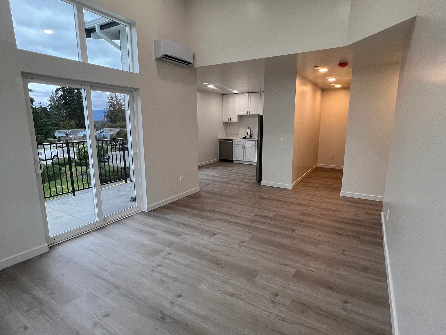 2 bed, 924 sqft, $2,095 — Photo 3