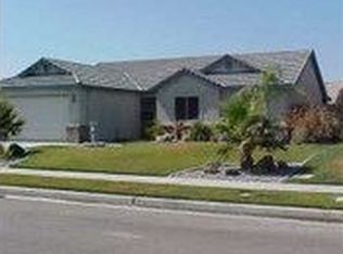 1674 San Simeon Dr, Lemoore, CA 93245