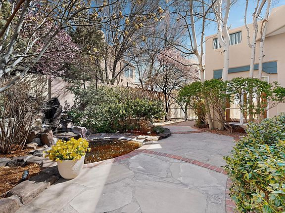 3rd image of 12520 Crested Moss Rd NE