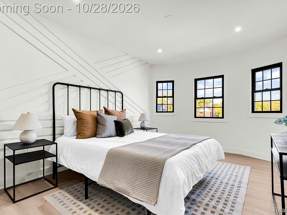 276 Marston St, photo 24