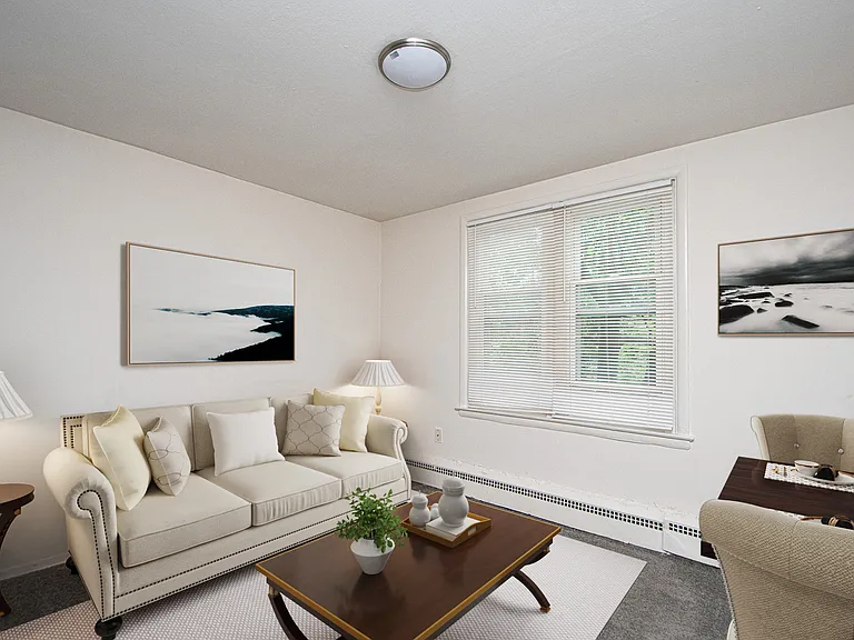 218 South Whitney Street — Photo 14