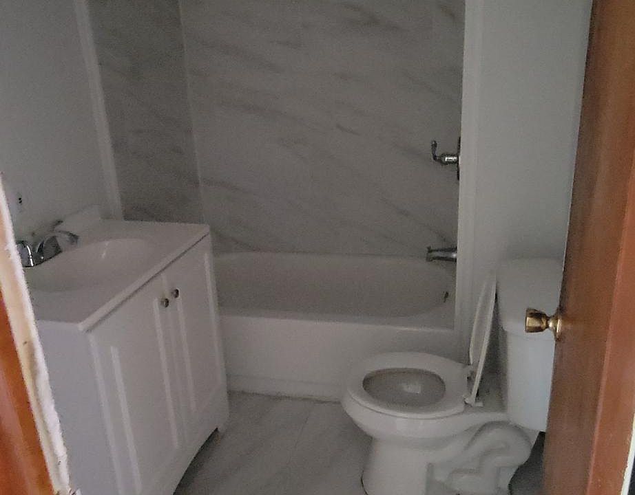 2nd image of 1067 Route 521 APT 4