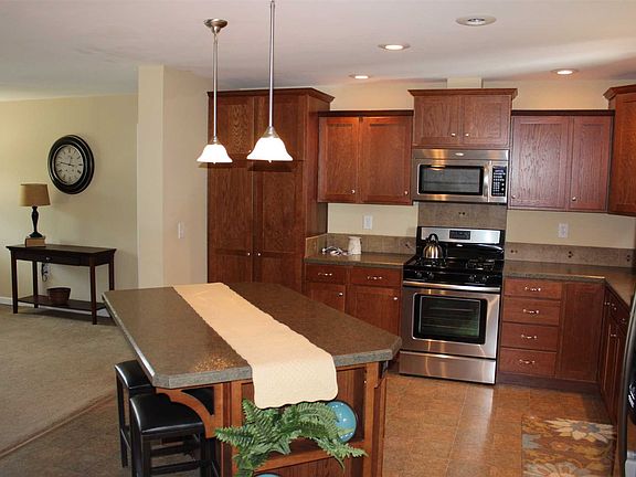 4th image of 104 Brittany Ter