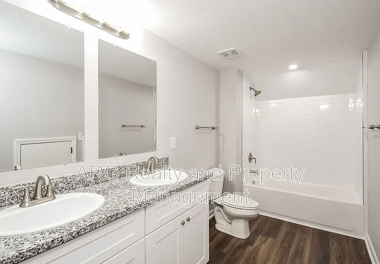 393 Atwood St SW — Photo 10