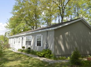 108 Brad N Cris Dr, Houghton Lake, MI 48629