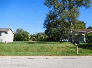 434 Pembroke Rd SW, Poplar Grove, IL 61065