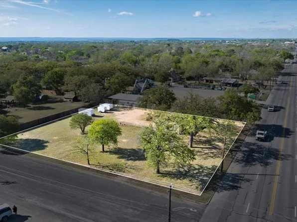 1007 N Llano St, Fredericksburg, TX 78624