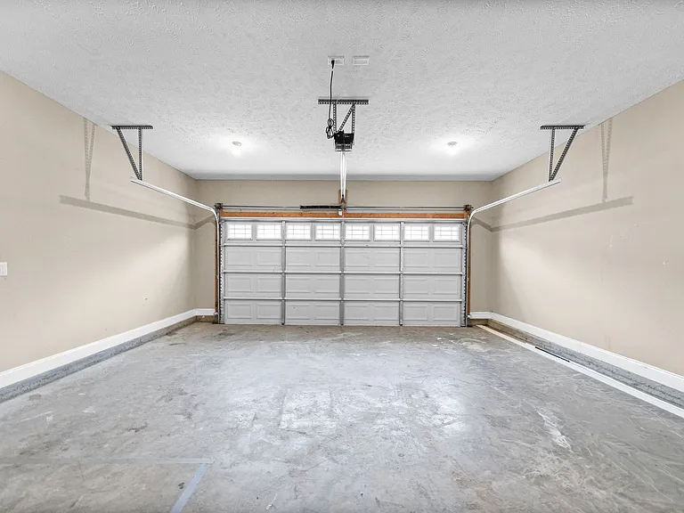 880 Cherry Blossom Ln — Photo 41
