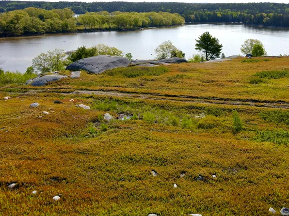 000 Salt Pond Road, Blue Hill, ME 04614