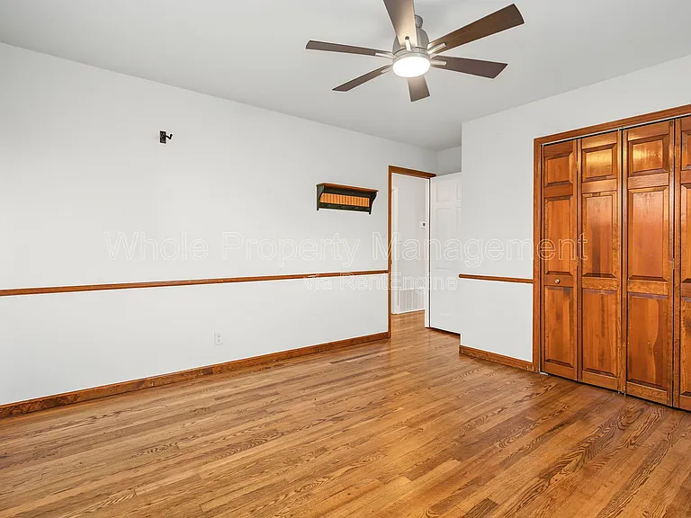 7071 Ruth Way — Photo 8