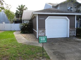 12046 Cobblewood Ln N, Jacksonville, FL 32225