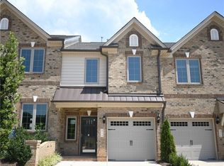 4713 Willowstone Dr, High Point, NC 27265