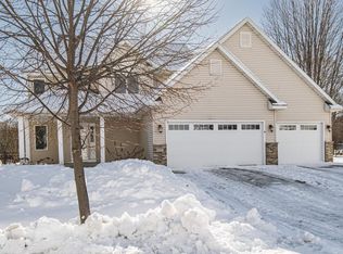 932 Plymouth Ln NW, Rochester, MN 55901