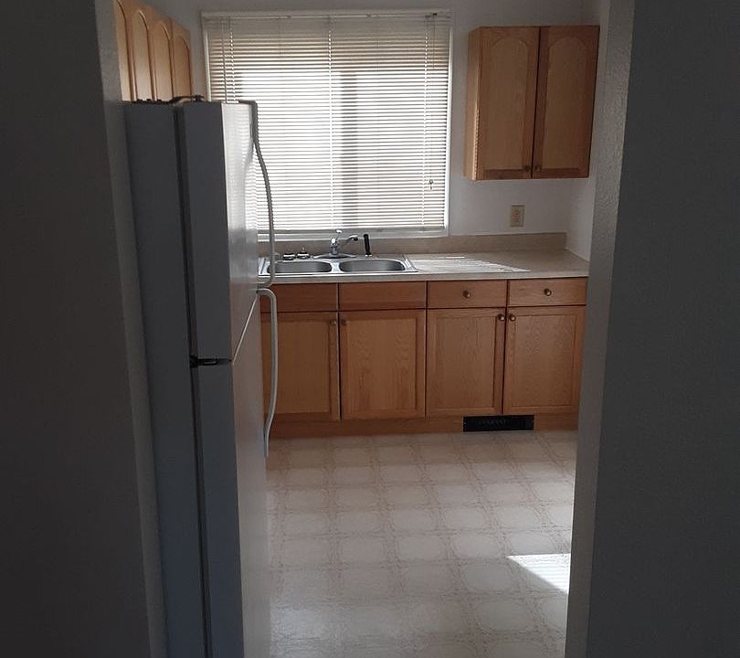 1st image of 11 Larkspur Dr #A