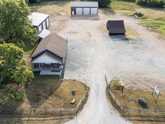 4th image of 28151 S 620th Rd