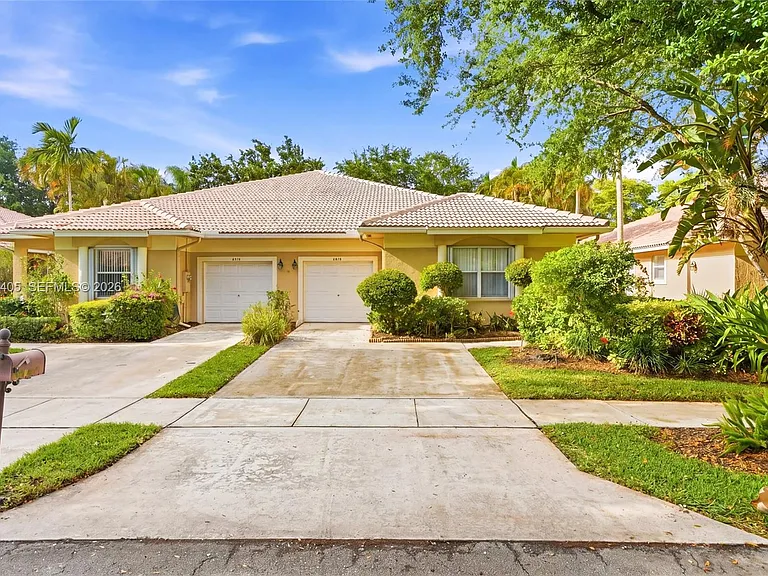 2513 Coral Trace Pl — Photo 27