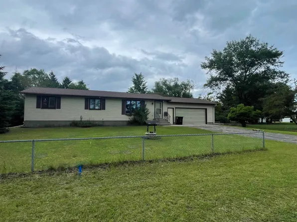 2008 23rd Ave, Menominee, MI 49858