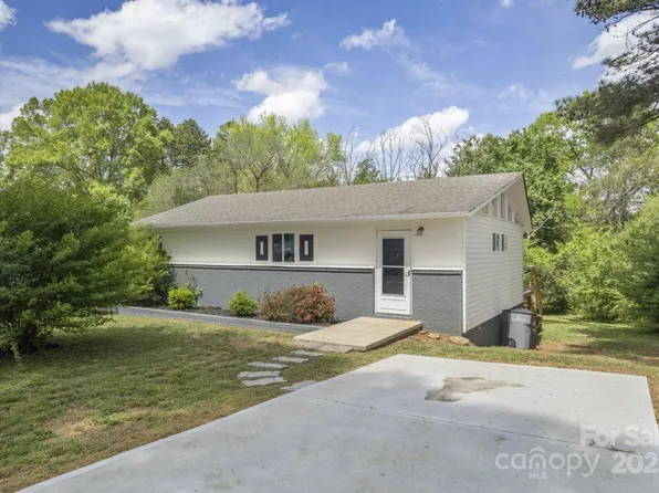 2403 Earley Cir, Kannapolis, NC 28083