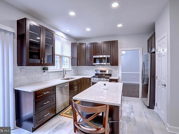 2nd image of 13908 Leeton Cir