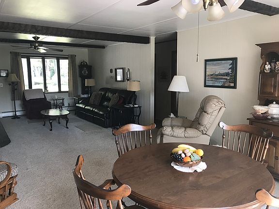 COMBINED LIVING/DINING ROOM