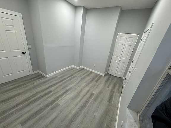2nd image of 352-354 S 10th St #1L