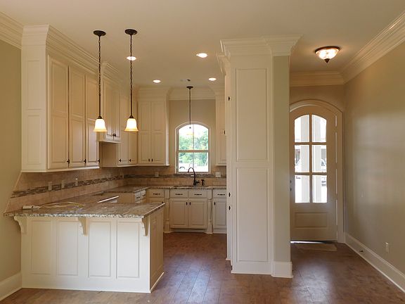 2nd image of 102 Harbor Walk Dr