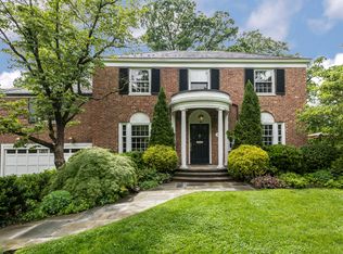 34 Crawford St, Bronxville, NY 10708