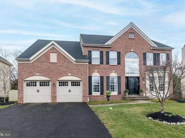 1103 Gallop Cir, New Hope, PA 18938