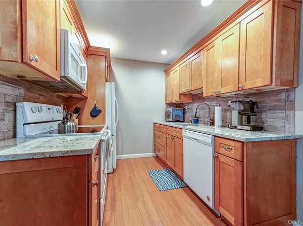 85 Richmond Boulevard #1A, Ronkonkoma, NY 11779