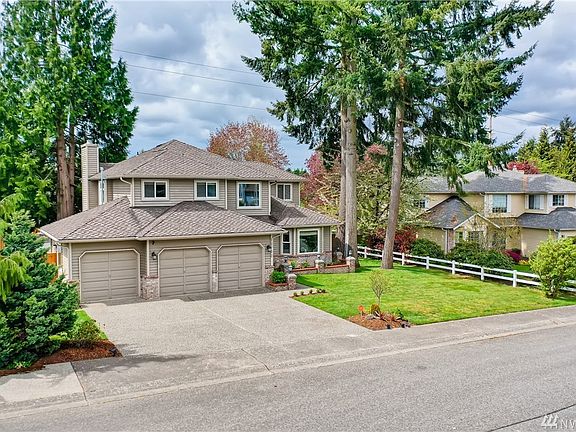 5th image of 13732 64th Dr SE